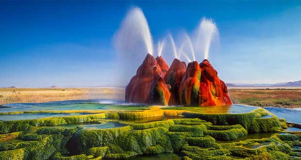 فواره طبیعی یا آب‌فشان فلای Fly Geyser