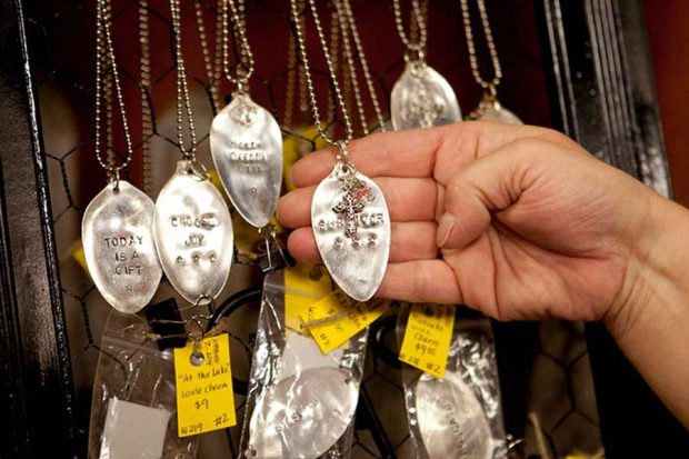 بکارگیری مجدد وسایل قدیمی و بی مصرف