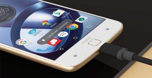 رونمایی از MotoZ باریک‌ترین گوشی پرچمدار جهان