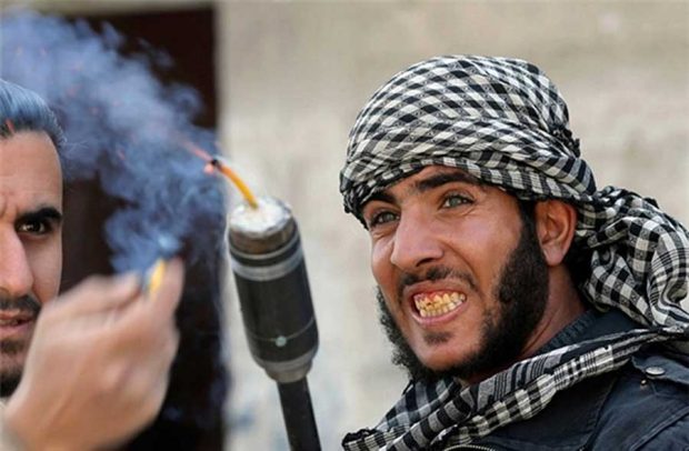 سلاح های دست ساز عجیب و غریب تروریست ها در سوریه + عکس 64 سلاح های دست ساز عجیب و غریب تروریست ها در سوریه