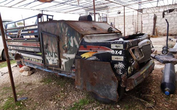 سلاح های دست ساز عجیب و غریب تروریست ها در سوریه + عکس 49 سلاح های دست ساز عجیب و غریب تروریست ها در سوریه