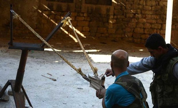 سلاح های دست ساز عجیب و غریب تروریست ها در سوریه + عکس 22 سلاح های دست ساز عجیب و غریب تروریست ها در سوریه