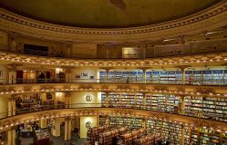 مجلل ترین کتاب فروشی جهان