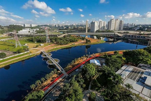 پل متحرک فریدریش بایر در سائو پائولو برزیل