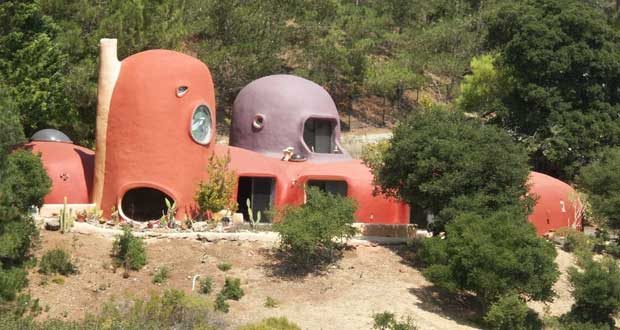 خانه عصر حجری Flintstones House با قیمتی نجومی ؟! 8 خانه عصر حجری Flintstones House