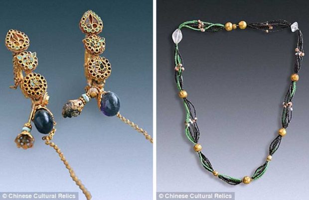 کشف قبری ۱۵۰۰ ساله با ۵ هزار قطعه جواهرات در چین ! 4 کشف قبری 1500 ساله با 5 هزار قطعه جواهرات در چین