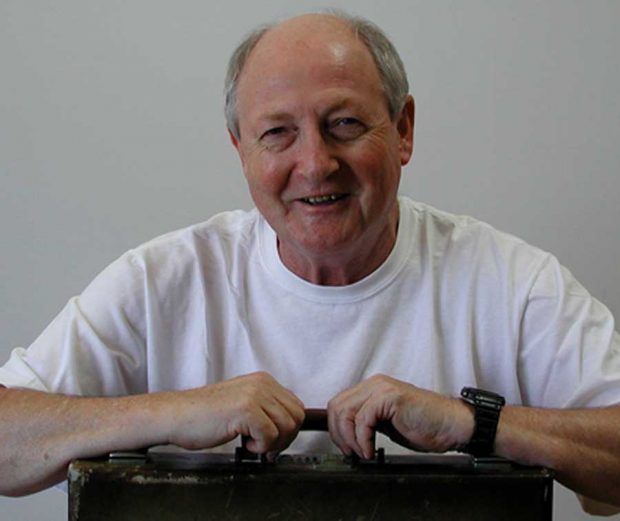 جان اِلنبی از پیشگامان خالق لپ تاپ درگذشت 2 جان اِلنبی از پیشگامان خالق لپ تاپ درگذشت