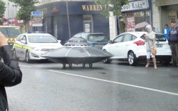 بشقاب پرنده در خیابان های ایرلند