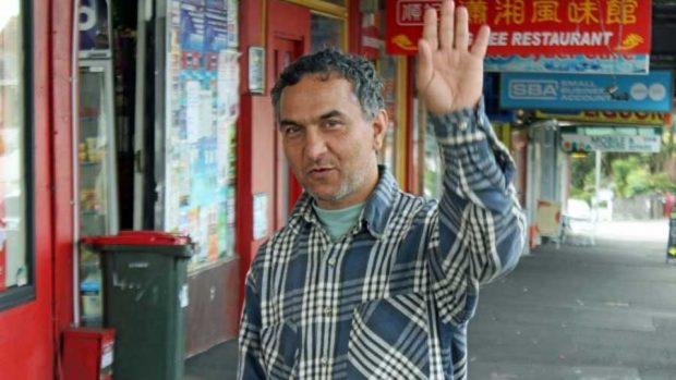 کار داوطلبانه برای تمیزی یک شهر