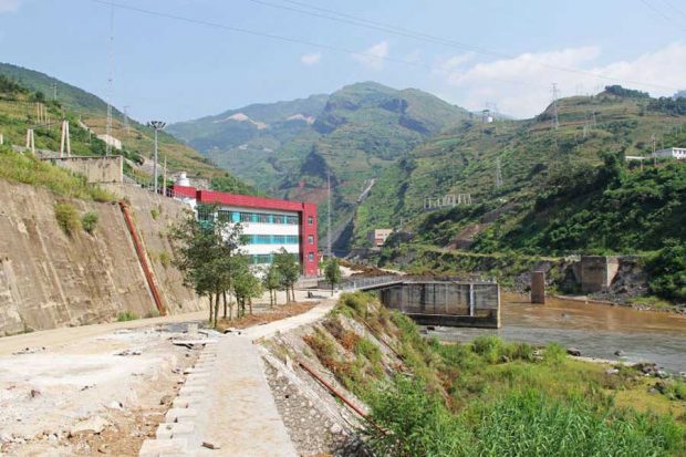 بلندترین پل جهان در چین