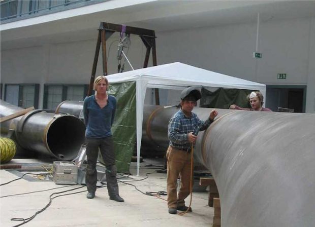 دلایل نصب سرسره در دانشگاه فنی مونیخ آلمان چیست ؟! 2 سرسره دانشگاه فنی مونیخ آلمان