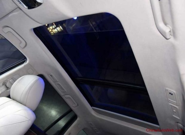 شاسی بلند ترامپچی GS8 محصولی زیبا از کشور چین 21 شاسی بلند ترامپچی GS8