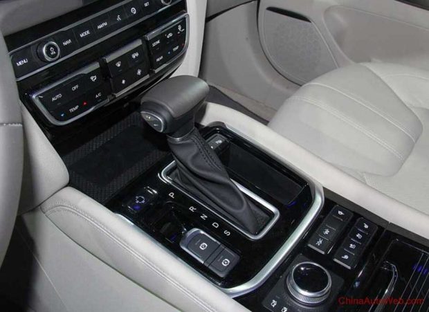 شاسی بلند ترامپچی GS8 محصولی زیبا از کشور چین 28 شاسی بلند ترامپچی GS8