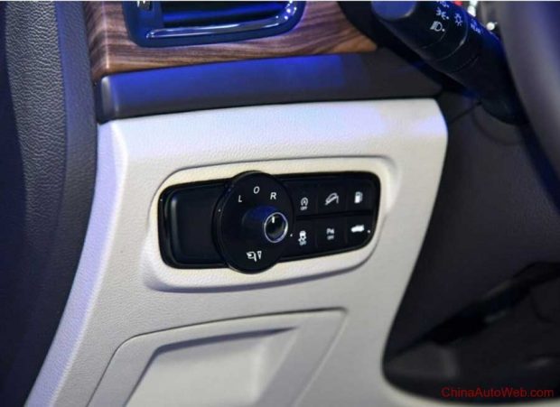 شاسی بلند ترامپچی GS8 محصولی زیبا از کشور چین 27 شاسی بلند ترامپچی GS8