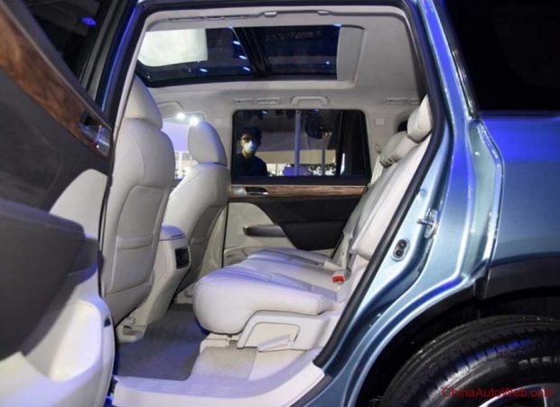 شاسی بلند ترامپچی GS8 محصولی زیبا از کشور چین 17 شاسی بلند ترامپچی GS8