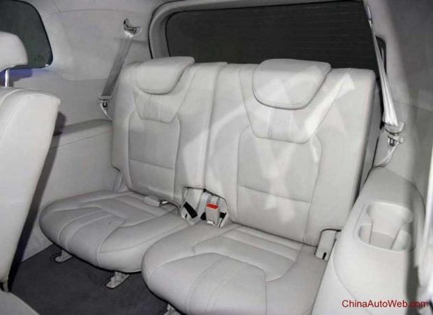 شاسی بلند ترامپچی GS8 محصولی زیبا از کشور چین 33 شاسی بلند ترامپچی GS8