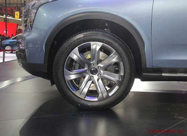 شاسی بلند ترامپچی GS8 محصولی زیبا از کشور چین 19 شاسی بلند ترامپچی GS8