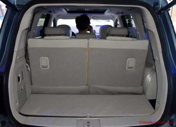 شاسی بلند ترامپچی GS8 محصولی زیبا از کشور چین 31 شاسی بلند ترامپچی GS8