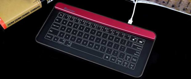 کیبورد شیشه ای Bastron