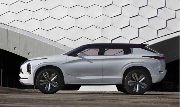 نمایش میتسوبیشی GT-PHEV در نمایشگاه خودرو پاریس ۲۰۱۶ 2 میتسوبیشی GT-PHEV مفهومی