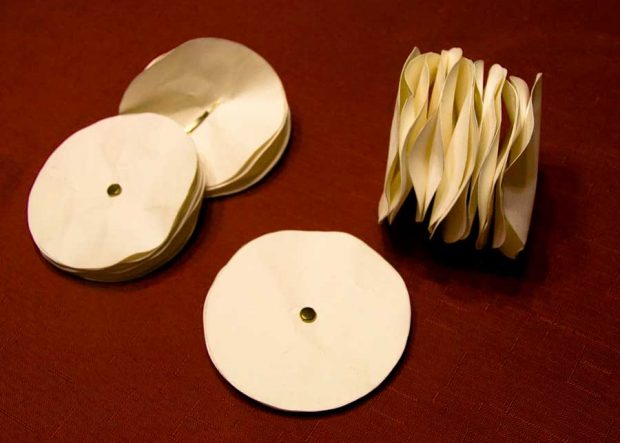 آموزش ساخت آباژور سقفی زیبا و دیدنی با کاغذ بریستول 10 آموزش ساخت آباژور سقفی با کاغذ بریستول