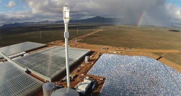 اولین مزرعه خورشیدی دنیا