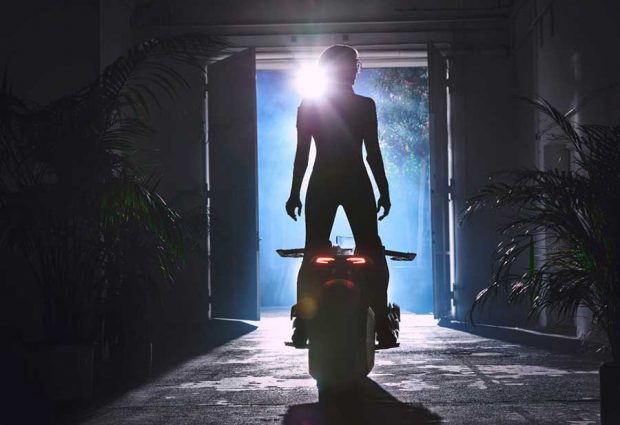 موتورسیکلت جدید و هوشمند BMW