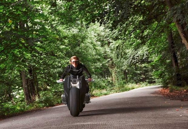 موتورسیکلت جدید و هوشمند BMW