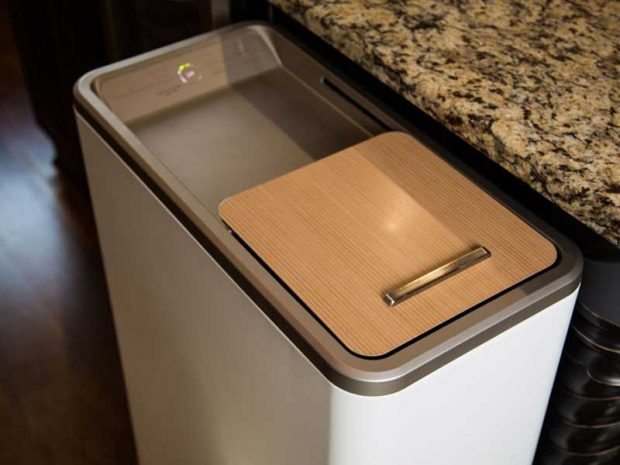 با دستگاه Zera در آشپزخانه ضایعات مواد غذایی را به کود تبدیل کنید 5 دستگاه Zera