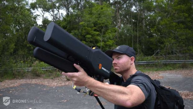 با سلاح ضد پهپاد DroneGun شرکت DroneShield آشنا شوید + عکس 3 سلاح ضد پهپاد DroneGun