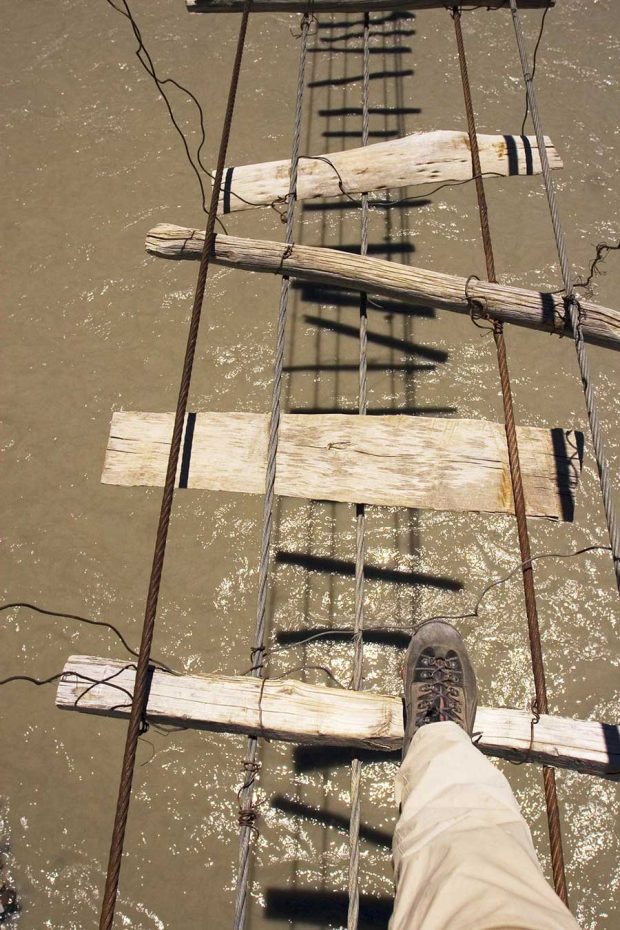 تصاویری از خطرناک ترین و پر هیجان ترین پل های عابر پیاده در جهان