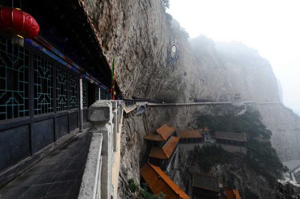 تصاویری از خطرناک ترین و پر هیجان ترین پل های عابر پیاده در جهان