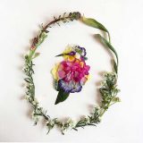 تصاویری از آثار هنرمندی که گلبرگ‌ها را به نقاشی‌های دیدنی تبدیل می کند