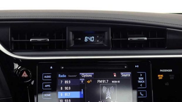 تویوتا کرولا ۲۰۱۷ خودرویی می تواند همانند نسل قبلی خوب محبوب باشد 17 تویوتا کرولا 2017