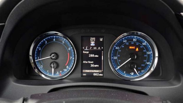 تویوتا کرولا ۲۰۱۷ خودرویی می تواند همانند نسل قبلی خوب محبوب باشد 15 تویوتا کرولا 2017