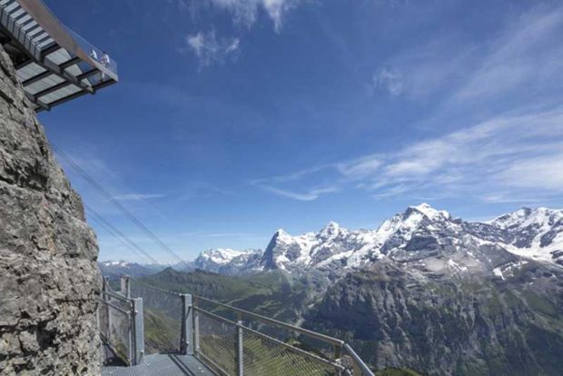 سفری به گذرگاه ترسناک و هیجان انگیز کوه های سوییس 11 گذرگاه ترسناک و هیجان انگیز کوه های سوییس