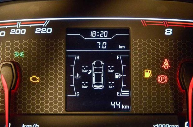 نگاهی به مشخصات فنی ام وی ام ایکس ۲۲ محصول جدید مدیران خودرو 18 ام وی ام ایکس 22