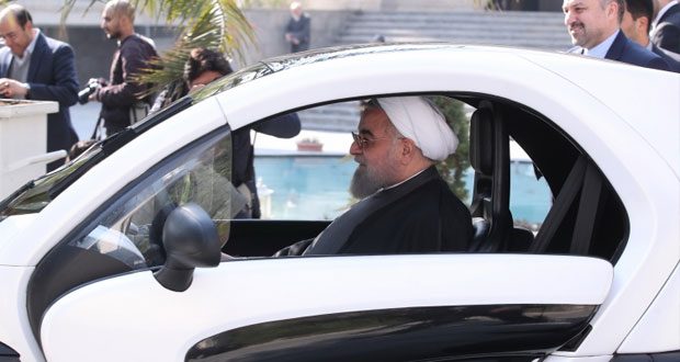 خودرو برقی یوز و آویتا ساخت ایران توسط حضور رئیس جمهور بازدید شد 6 خودرو برقی یوز