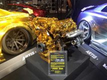 نیسان R35 GT-R طلایی