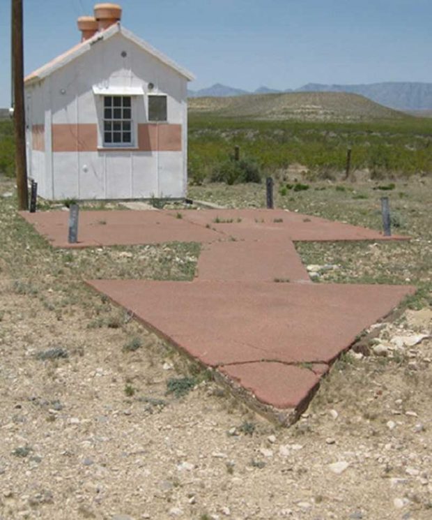 فلش های بتنی عجیب ساخته شده در آمریکا چه کاربرد داشته اند + عکس 8 فلش های بتنی عجیب