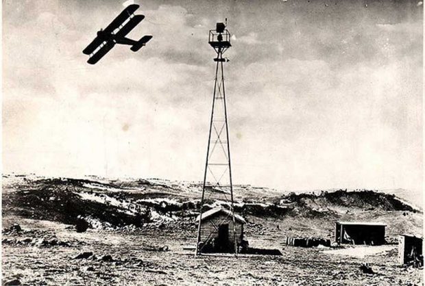 فلش های بتنی عجیب ساخته شده در آمریکا چه کاربرد داشته اند + عکس 4 فلش های بتنی عجیب