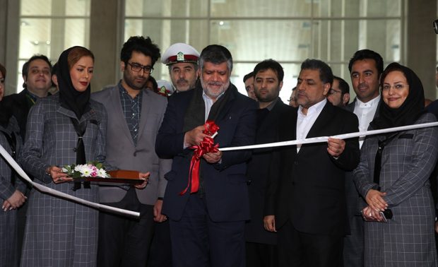 گزارشی تصویری از نمایشگاه خودرو تهران ۲۰۱۷ را در میهن پست تماشا کنید 2 نمایشگاه خودرو تهران 2017