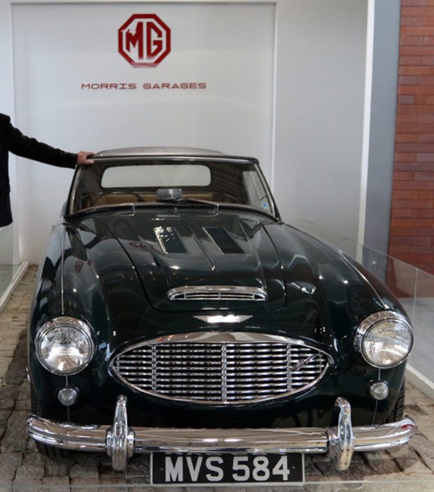 گزارشی تصویری از نمایشگاه خودرو تهران ۲۰۱۷ را در میهن پست تماشا کنید 20 نمایشگاه خودرو تهران 2017