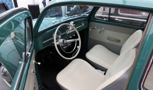 گزارشی تصویری از نمایشگاه خودرو تهران ۲۰۱۷ را در میهن پست تماشا کنید 28 نمایشگاه خودرو تهران 2017