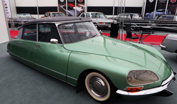 گزارشی تصویری از نمایشگاه خودرو تهران ۲۰۱۷ را در میهن پست تماشا کنید 30 نمایشگاه خودرو تهران 2017