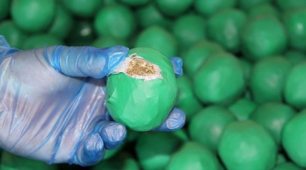 قاچاق مواد مخدر با منجنیق