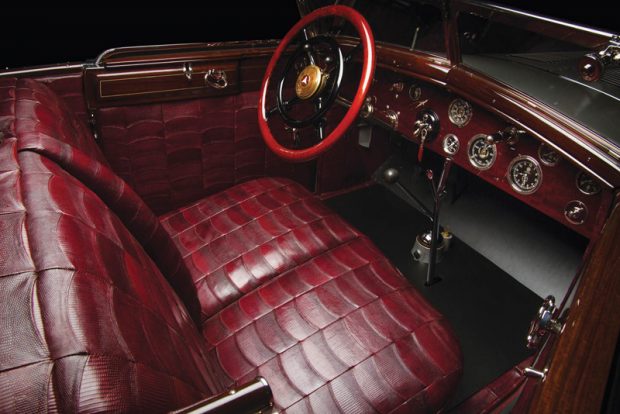 مرسدس بنز روباز ۶۸۰ S تورپدو ۸۹ ساله ، زیباترین خودرو کلاسیک جهان 9 زیباترین خودرو کلاسیک جهان