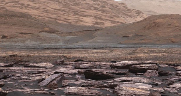 کشف آب در حفره های سطح مریخ