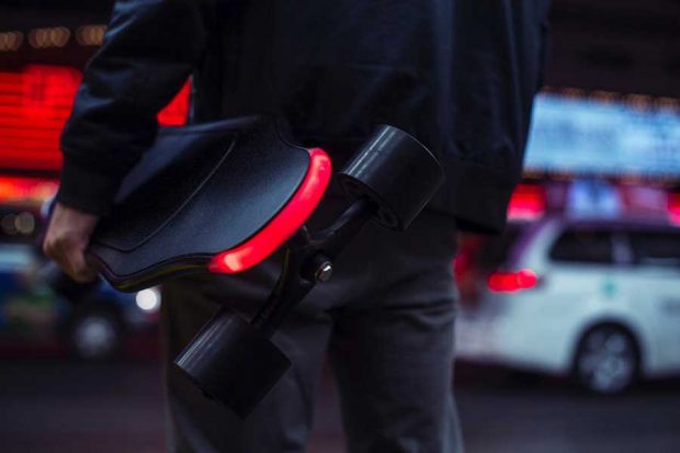 اسکیت‌ برد هوشمند