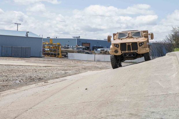 خودرو نظامی JLTV ارتش امریکا به زودی جایگزین هامر خواهد شد 5 خودرو نظامی JLTV ارتش امریکا